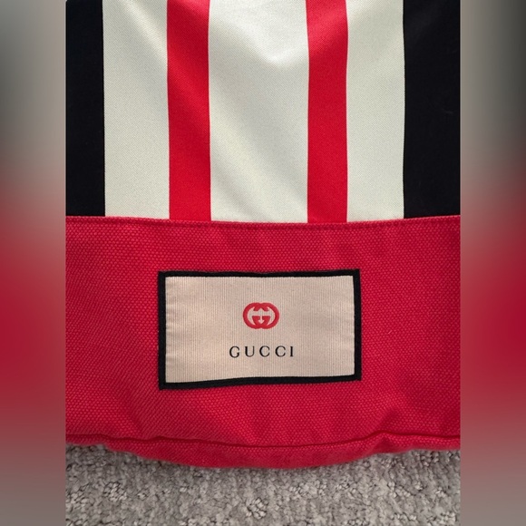 Gucci Interlocking GG Skateboard - Picture 7 of 14